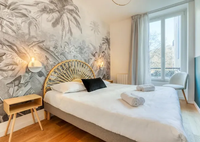 아파트 Pink Design 2bdr Flat In The Heart Of Bastille