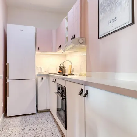 Pink Design 2bdr Flat In The Heart Of Bastille
