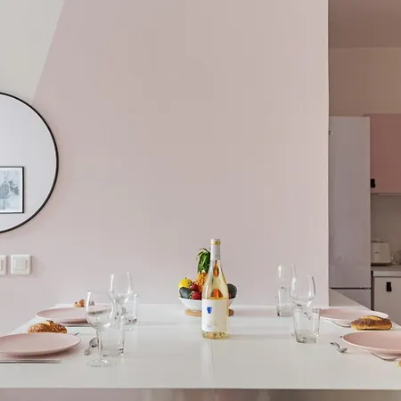 Pink Design 2bdr Flat In The Heart Of Bastille Apartment Paris